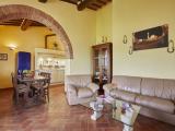 3 Bedrooms Family Apartment with land view