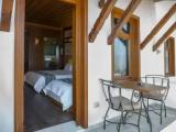 Standard Triple room with balcony
