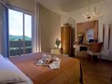 Standard Triple room with balcony