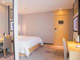 Deluxe Double room with street view