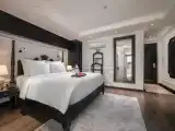 Premier room