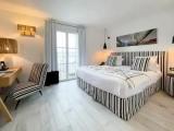 Deluxe room with sea view