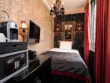 Standard room with canal view