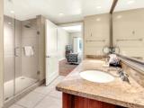 2 Bedrooms Basement Villa with balcony