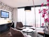 Deluxe Double Suite