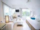 Grand room