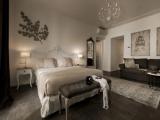 Deluxe Double room with street view