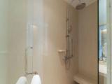 Deluxe Single Suite