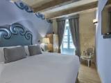 Standard room with balcony