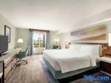 Standard room with partial ocean view