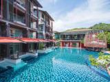 Superior Twin room with pool view