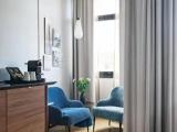 Superior room with balcony and beachfront
