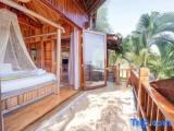 Bungalow beachfront
