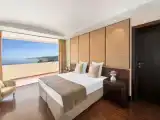 2 Bedrooms Suite with partial sea view