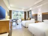 Standard Twin room with garden view
