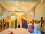Deluxe room with pool view