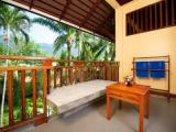Standard Family room with mountain view