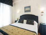 Classic Double room with partial sea view