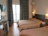 2 Bedrooms Standard Family room with sea view
