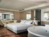 Deluxe Suite with sea view