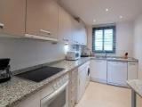 3 Bedrooms Apartment