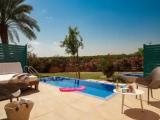 Standard Quadruple room with garden view