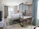 Suite with balcony and oceanfront