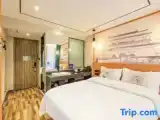 Standard Double room with courtyard view
