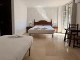 Standard Triple room with city view