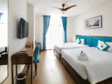 Deluxe Double room with city view