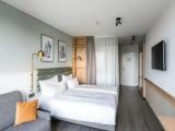 Standard Double room with partial sea view