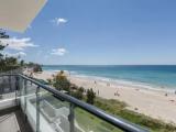 3 Bedrooms Apartment oceanfront