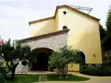 Run of House room