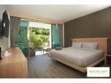 Deluxe room with pool view