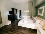 Comfort room with balcony