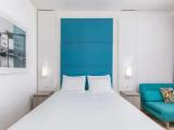 Superior room with harbour view