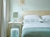 Classic room with city view