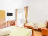 Standard Triple room with balcony