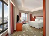 Executive Corner Double room with city view