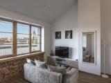 Studio with city view