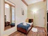Standard Sextuple Family room with balcony