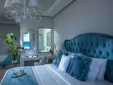 Deluxe Suite with balcony