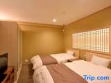 Standard room with partial ocean view