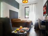 Standard Family room with garden view