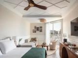 Standard room with balcony and with lake view