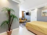 3 Bedrooms Apartment