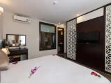 Suite with balcony