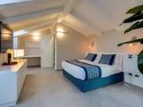 Suite with balcony