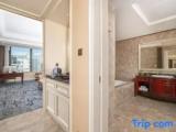 Executive Double room with city view