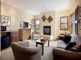 Deluxe Double Suite